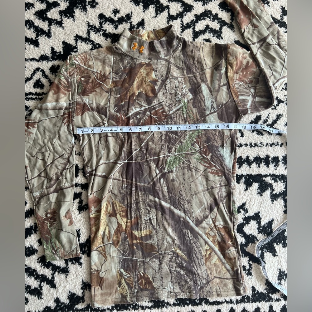 Under Armour Womens L base layer Mossy Oak Camouflage Mock Neck Hunting Shirt